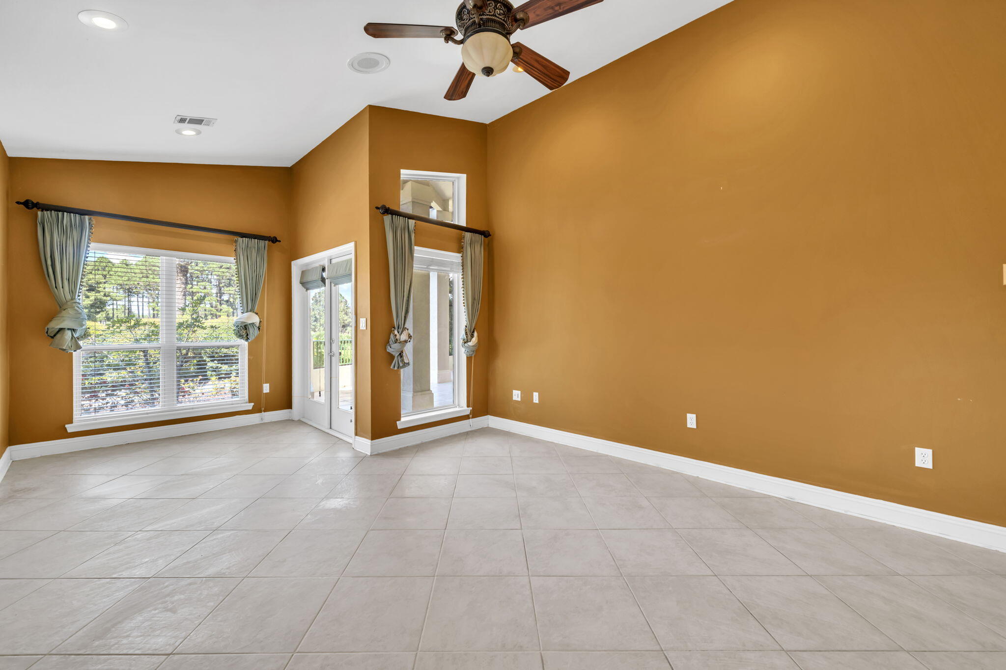 SANTA ROSA RIDGE UNIT 3 - Residential