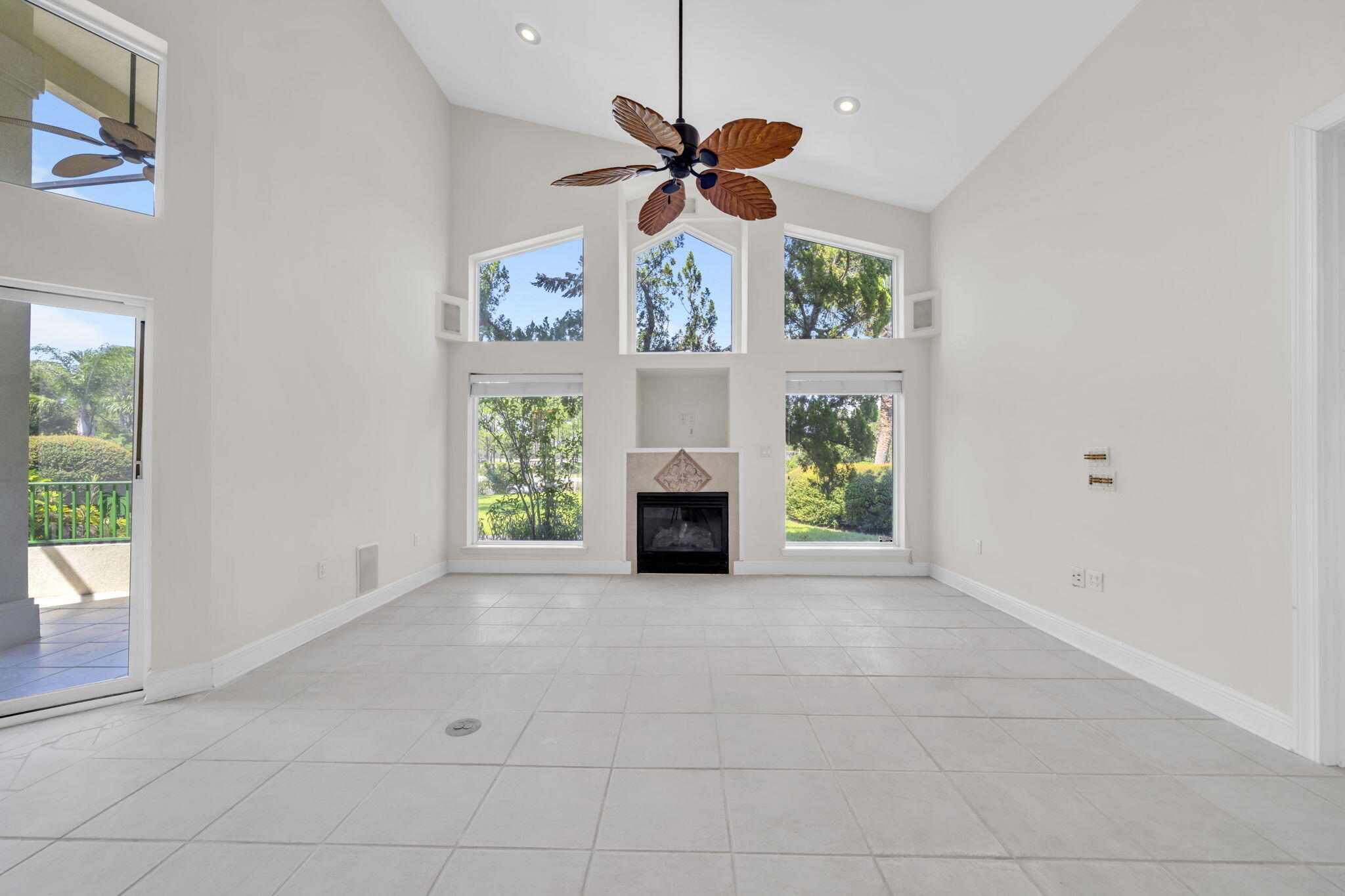 SANTA ROSA RIDGE UNIT 3 - Residential