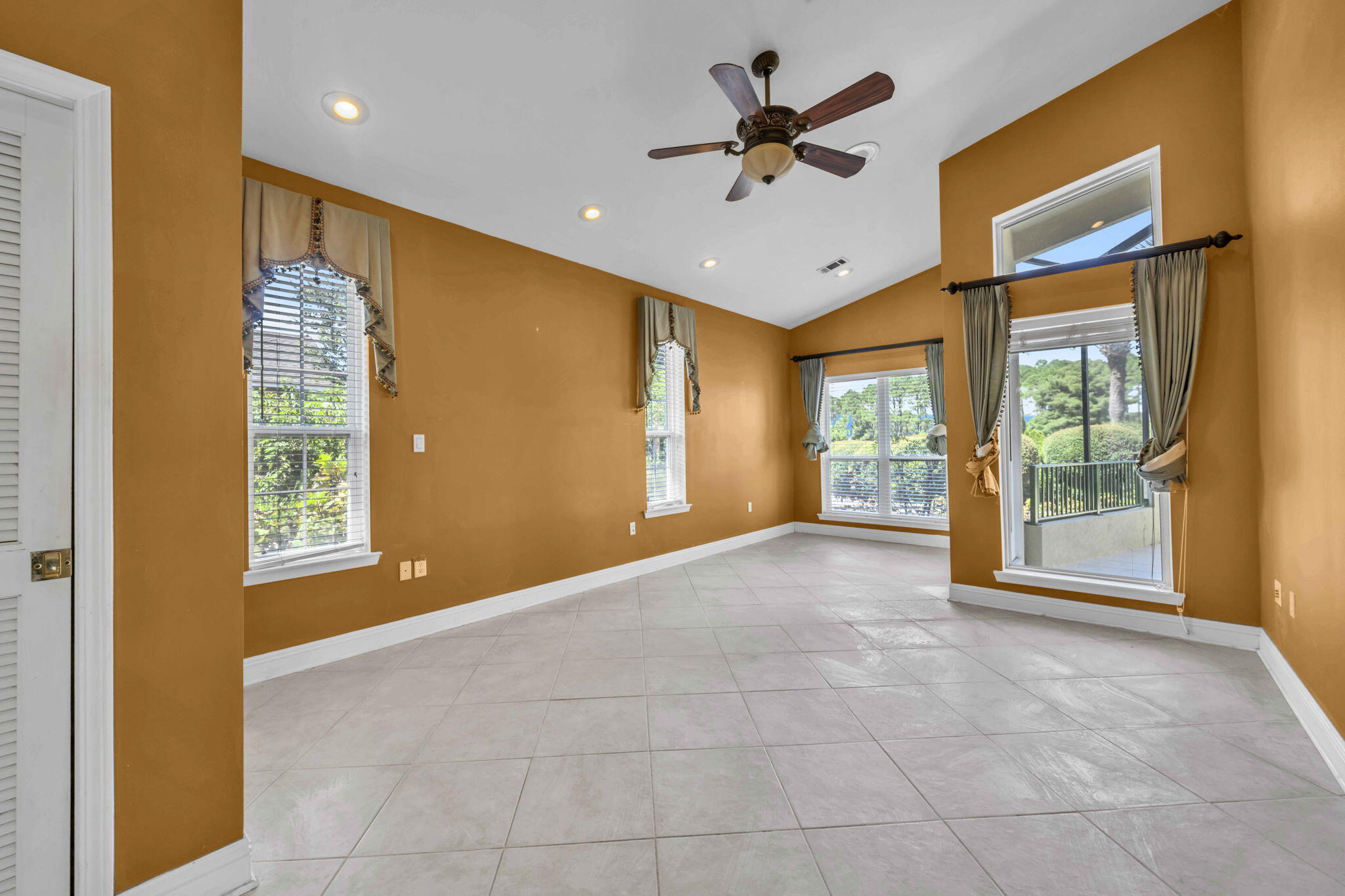 SANTA ROSA RIDGE UNIT 3 - Residential