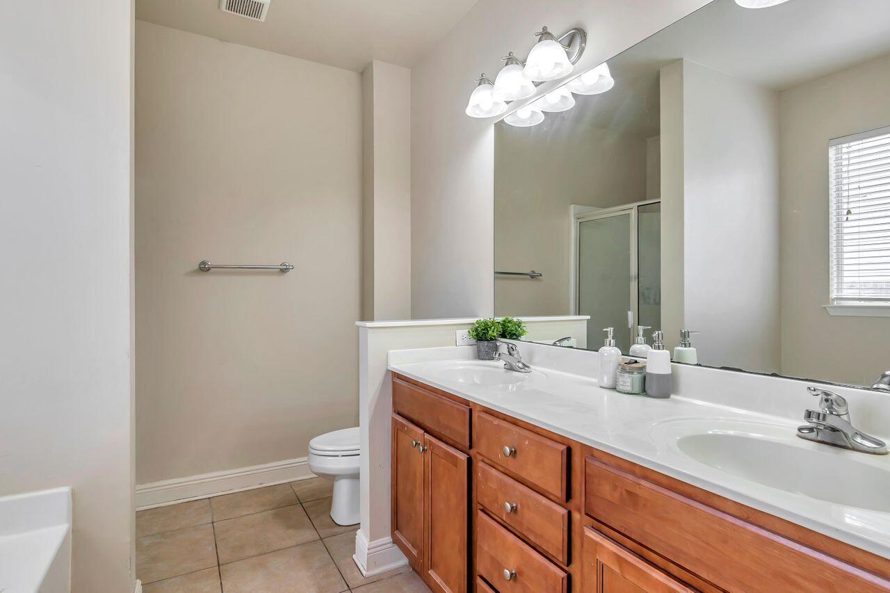 ROLLING RIDGE S/D - Residential