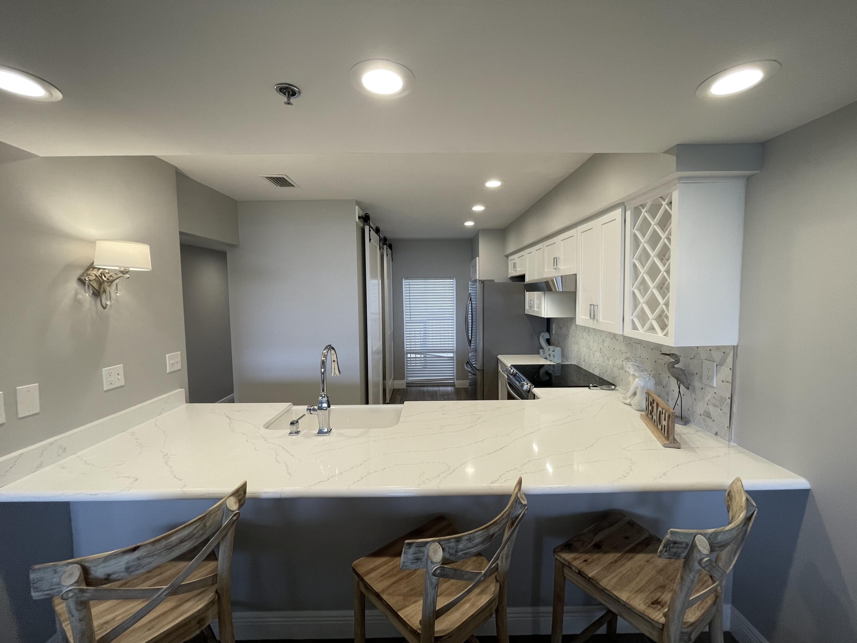 HIGH POINTE RESORT CONDO - Residential