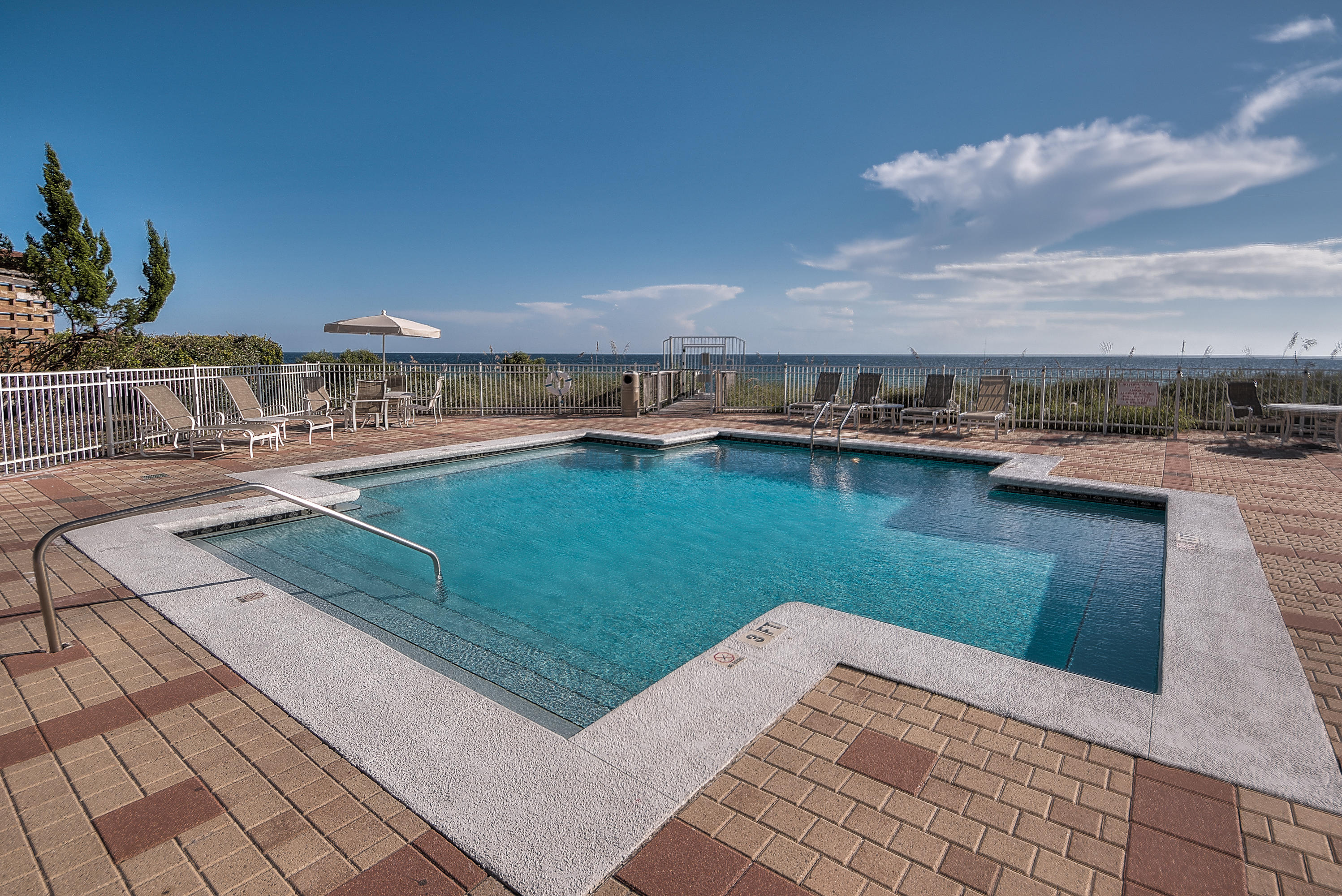 INN AT BLUE MOUNTAIN BEACH - Residential