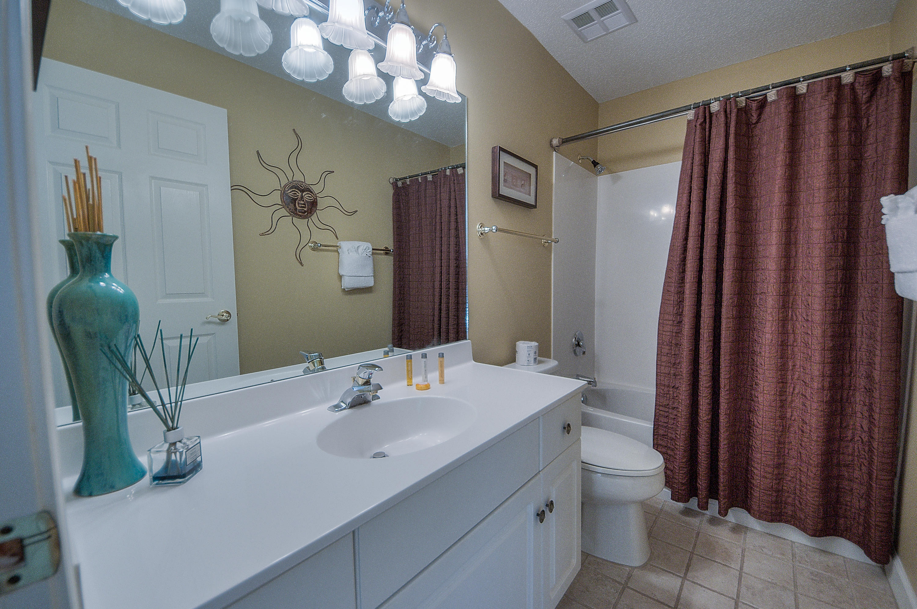 INN AT BLUE MOUNTAIN BEACH - Residential