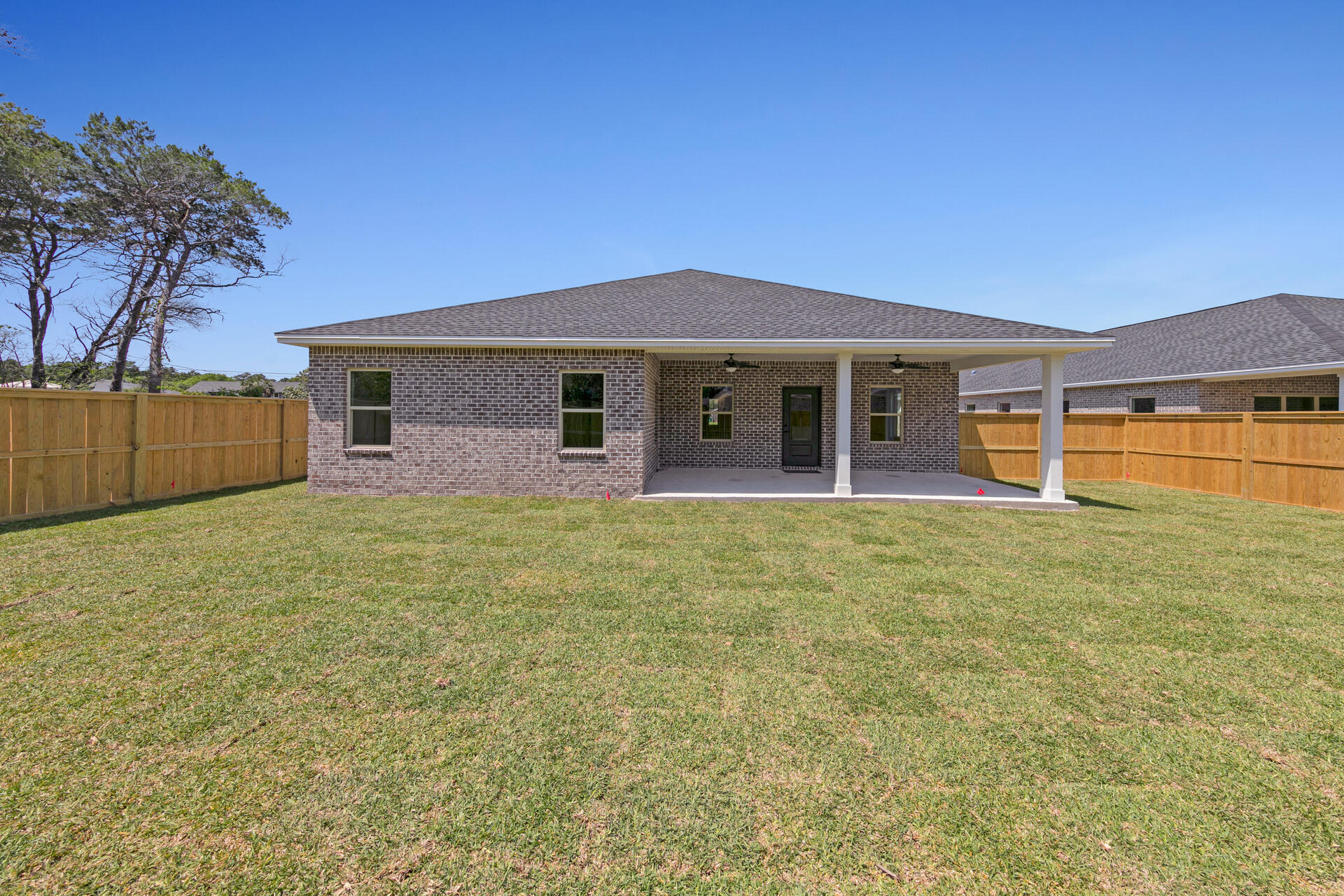 SUMMERFELL - Residential