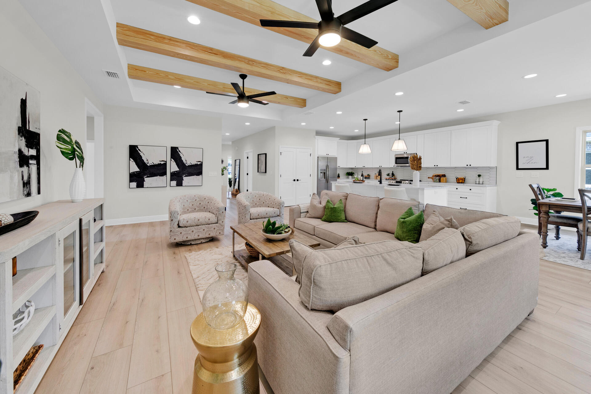 SUMMERFELL - Residential