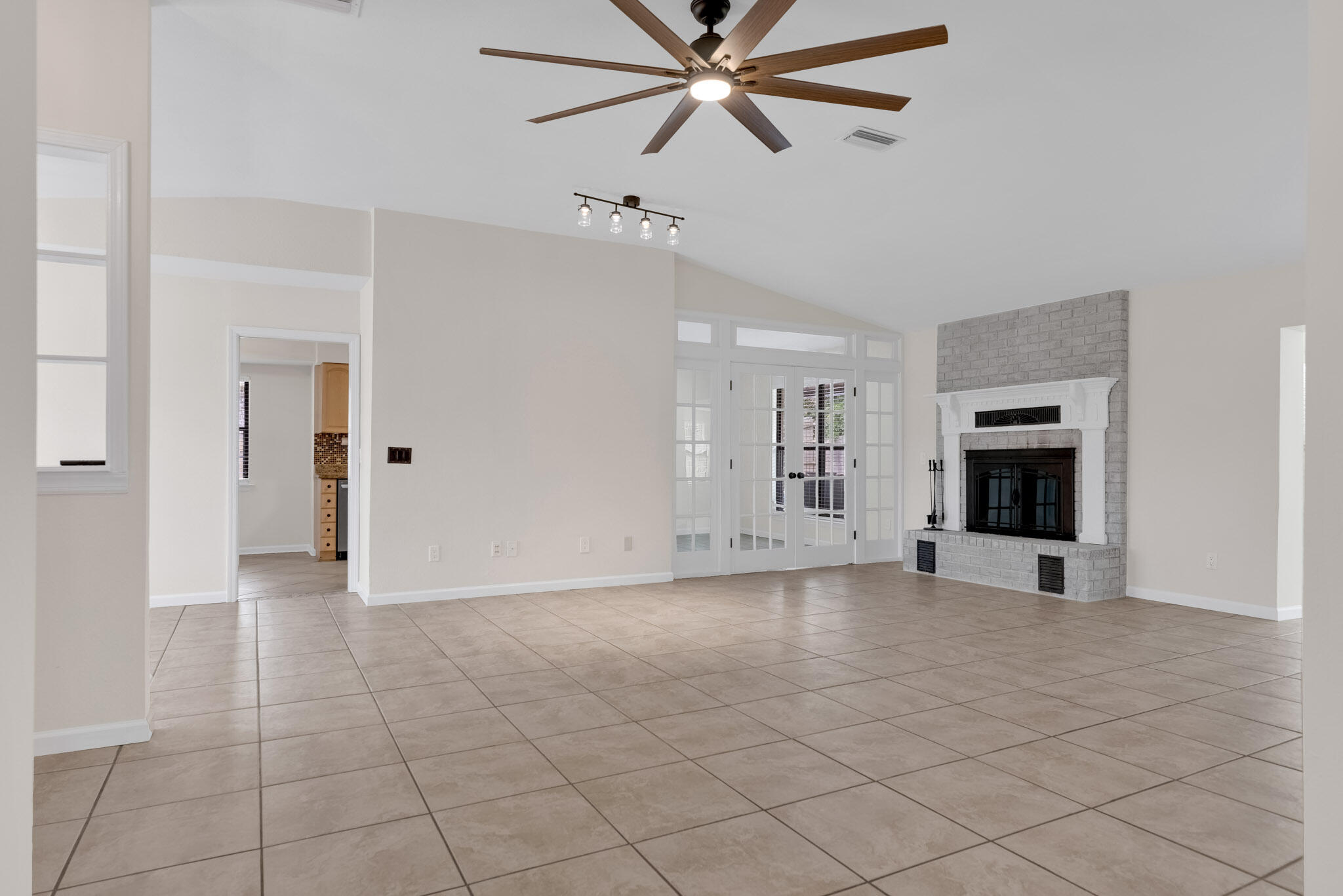 BLUE HERON COVE PH 1, 3 & 4 - Residential Lease