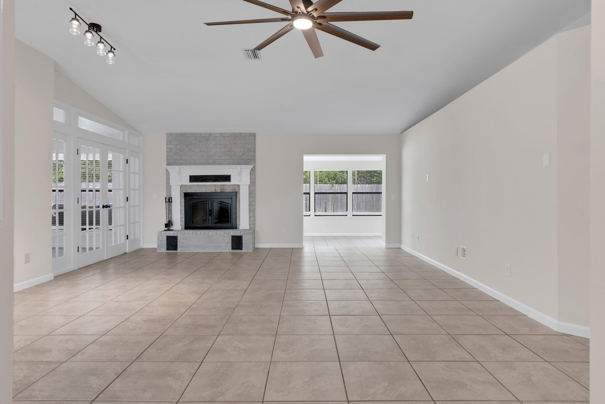 BLUE HERON COVE PH 1, 3 & 4 - Residential Lease