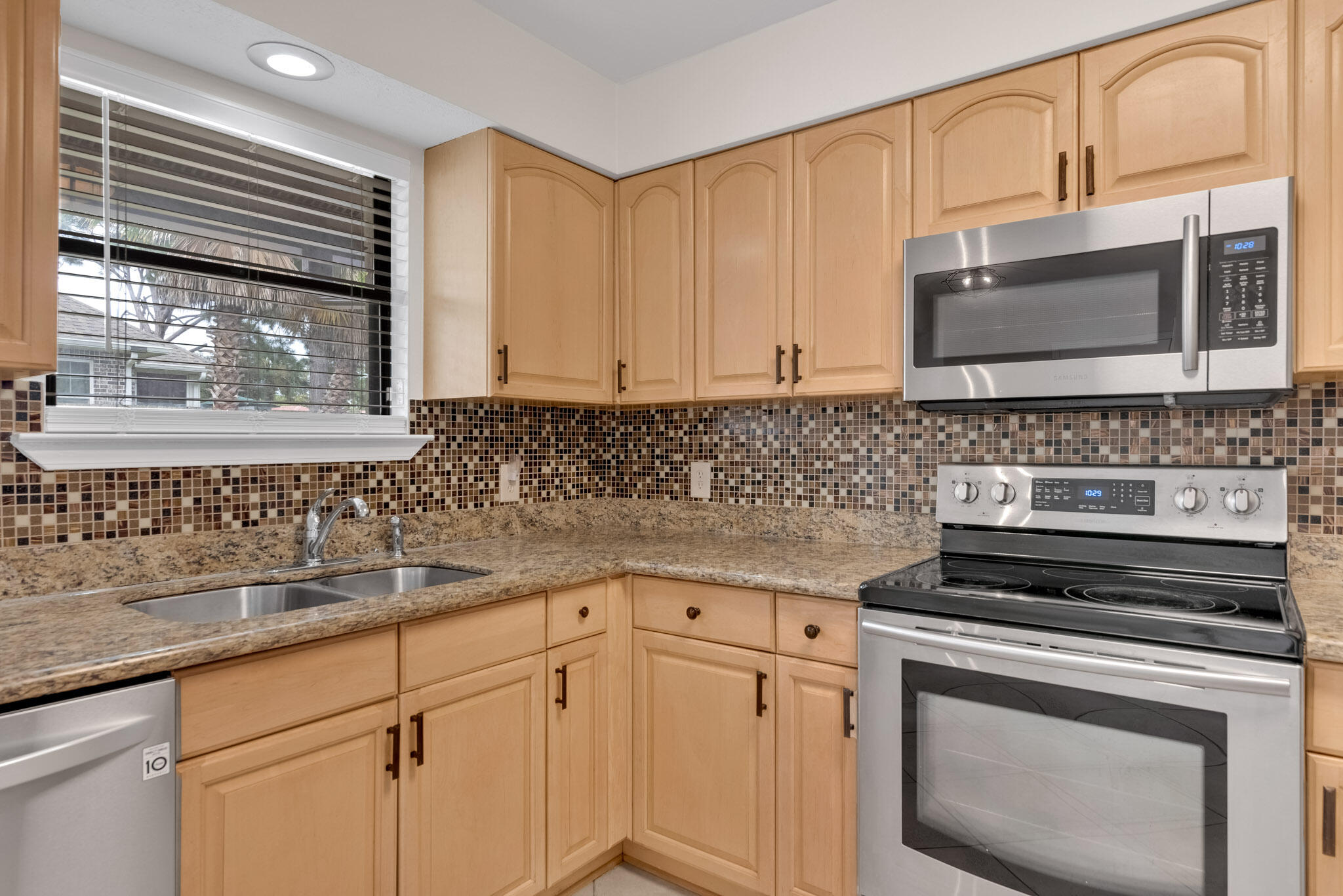 BLUE HERON COVE PH 1, 3 & 4 - Residential Lease