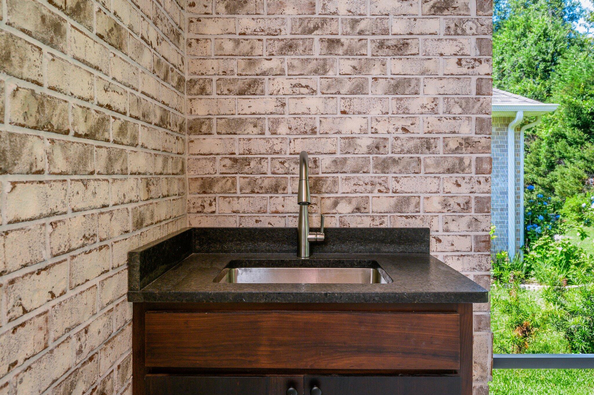 CLAIRES VINEYARD - Residential