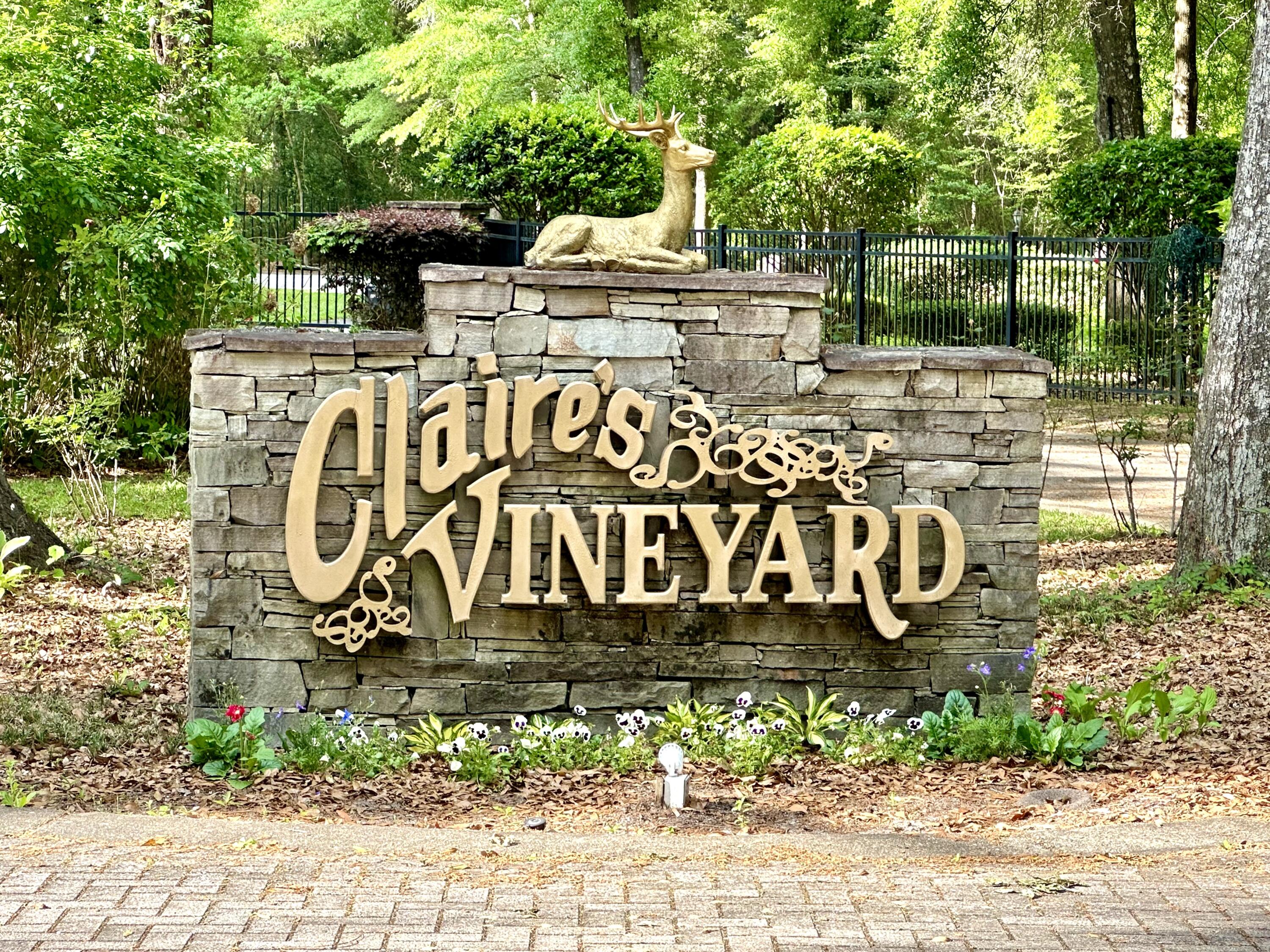 CLAIRES VINEYARD - Residential