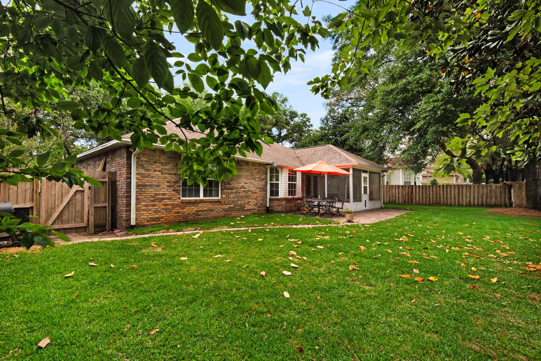 HIDDEN LAKES - Residential