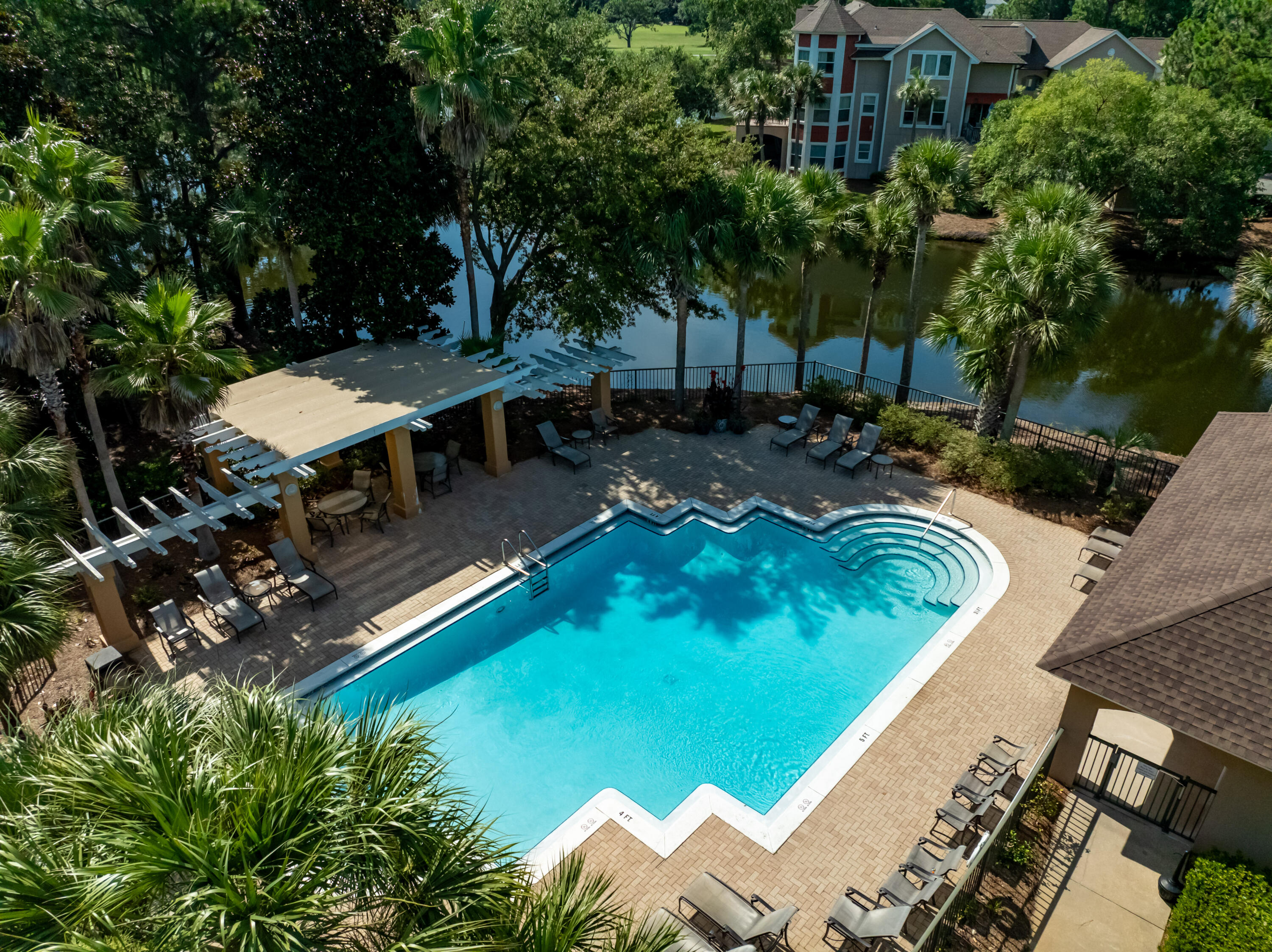 TURNBERRY VILLAS CONDO - Residential
