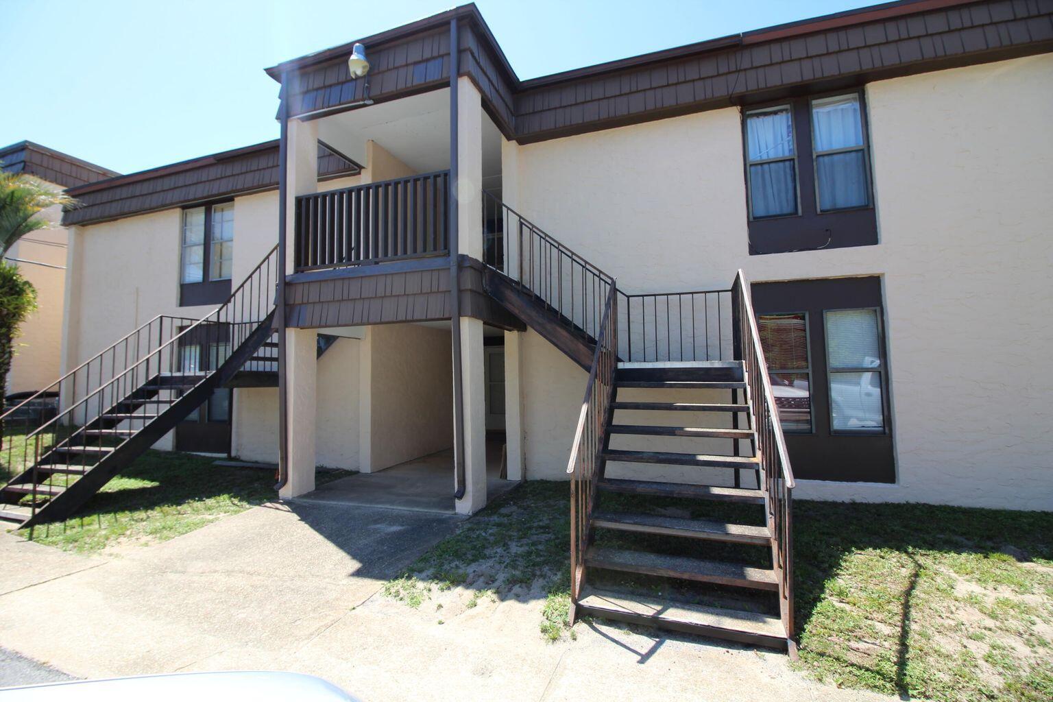 Take advantage of this opportunity! Discover this hidden gem in the heart of Fort Walton Beach. This beautiful 2BR/2BA condo boasts an open floor plan, modern amenities, and a prime location. The monthly assessment of $499 covers exterior maintenance, water, sewer, and trash services. The motivated owner is ready to pass this coastal retreat to its lucky new owner. Take your chance to live the Florida dream in this stunning unit just minutes from pristine beaches & attractions!