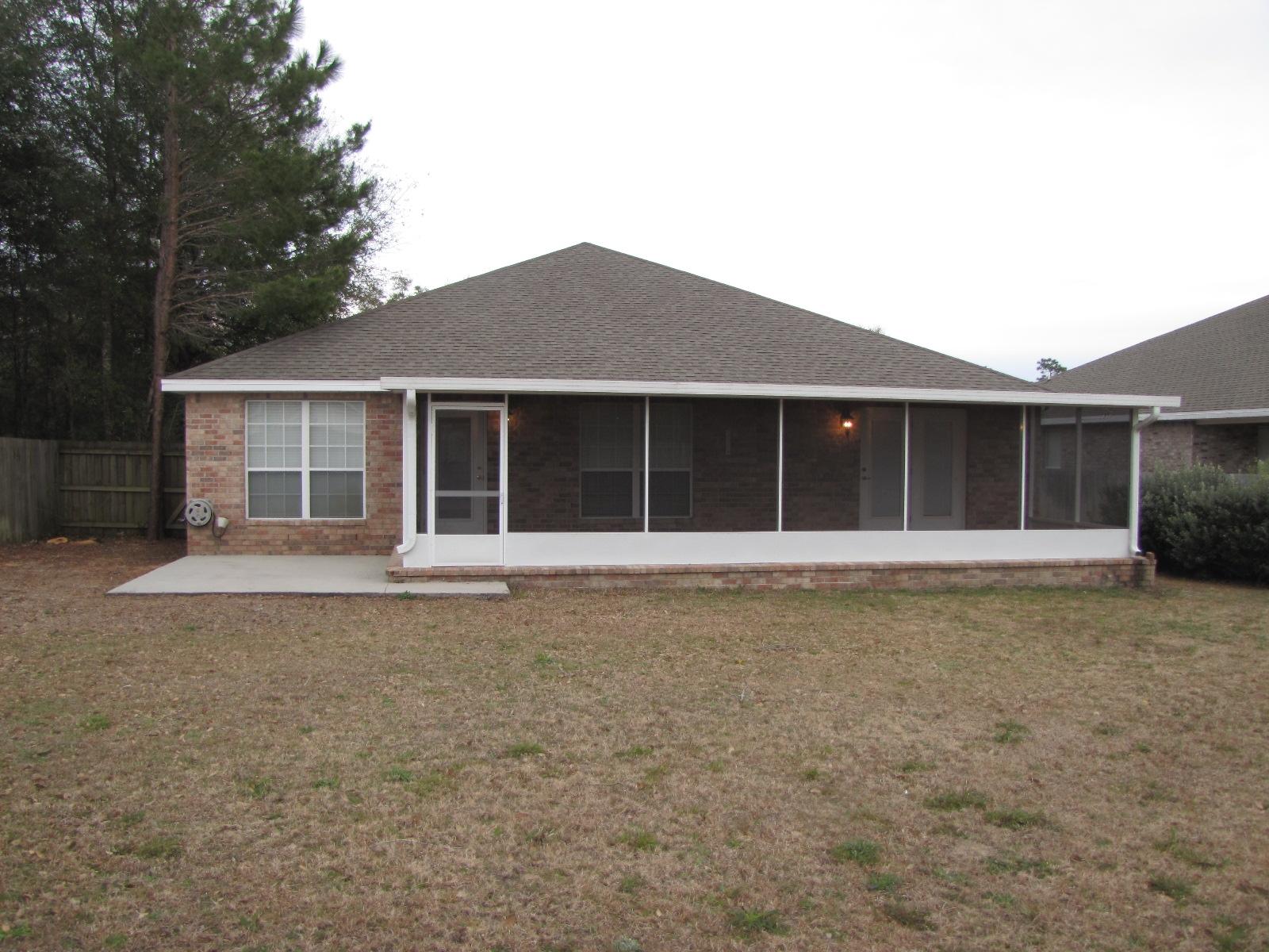 TRAILWOOD ESTATES - Residential Lease