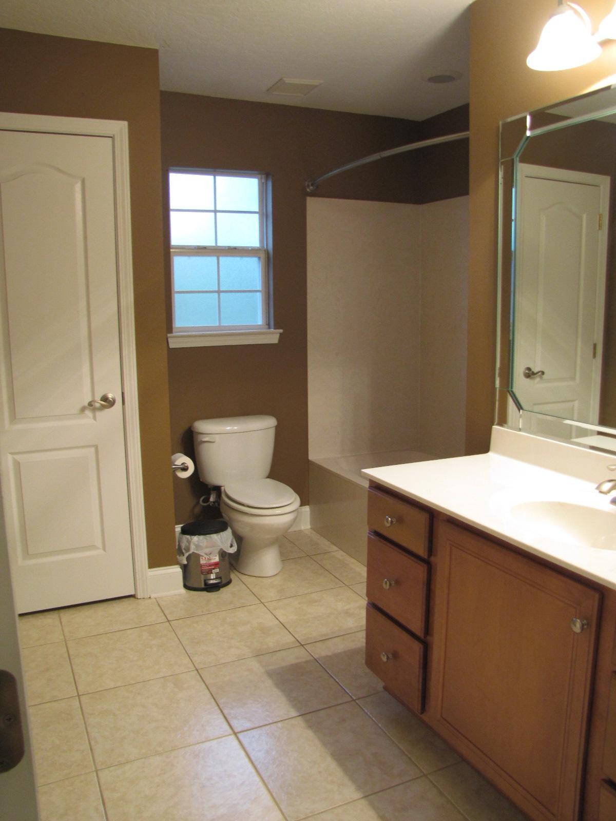 TRAILWOOD ESTATES - Residential Lease