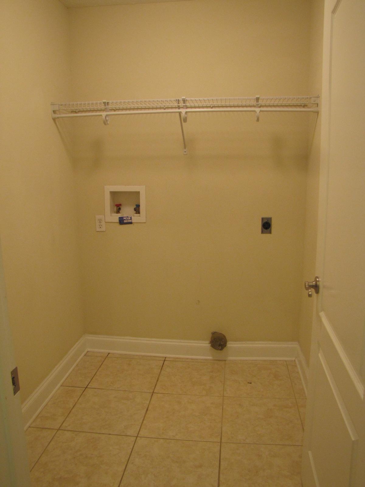 TRAILWOOD ESTATES - Residential Lease