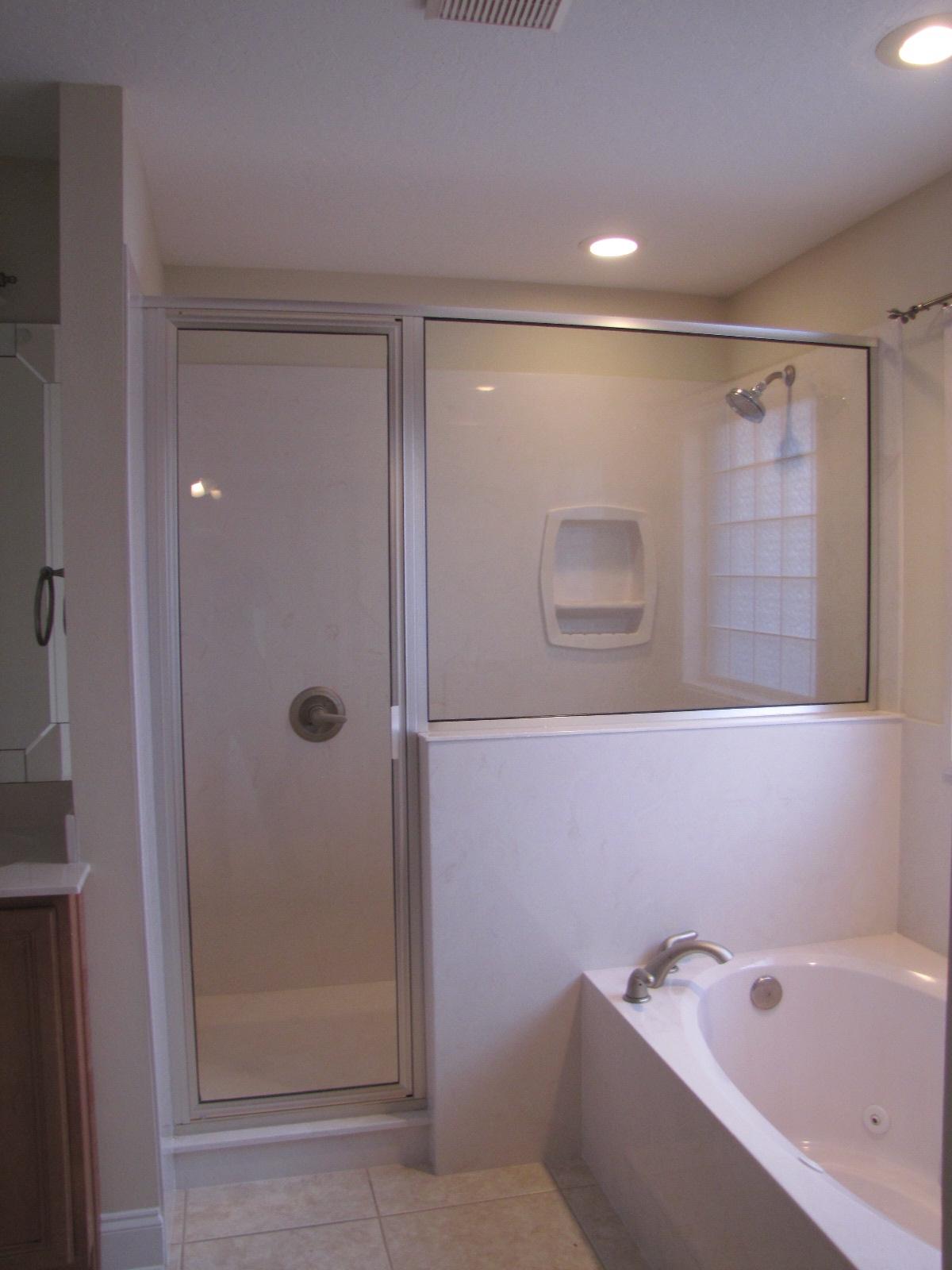 TRAILWOOD ESTATES - Residential Lease