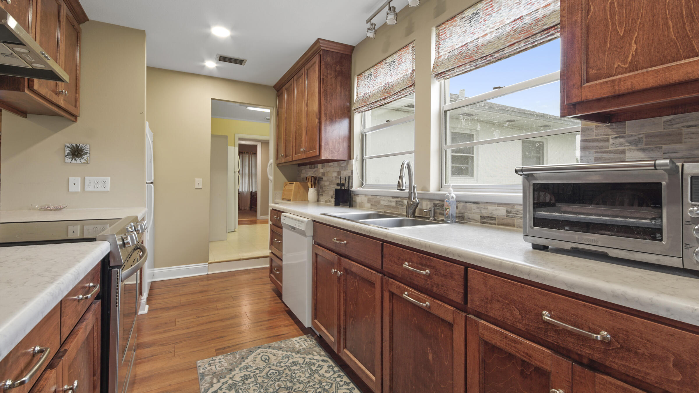 NO RECORDED SUBDIVISION - Residential