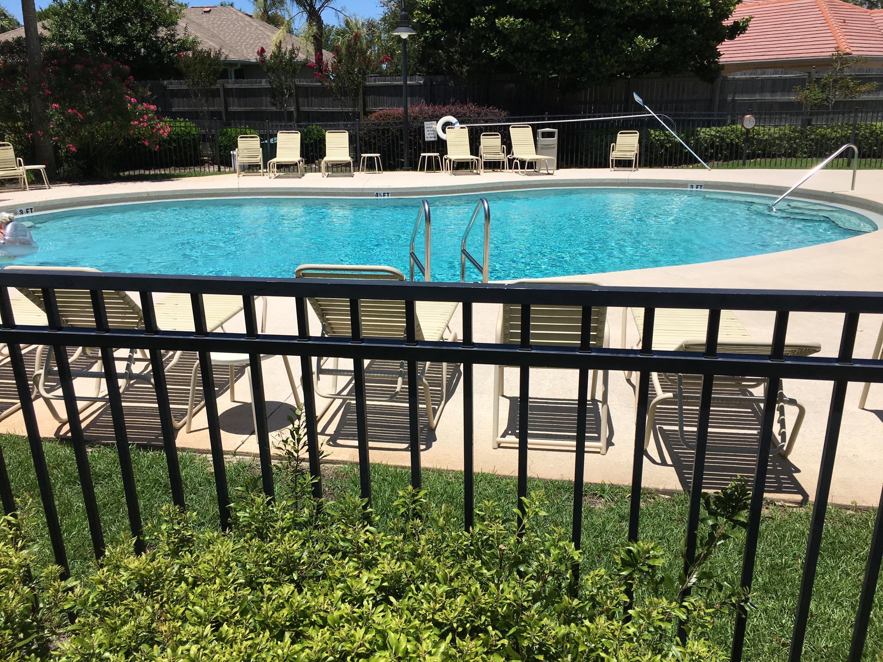 DIAMOND LAKES - Residential