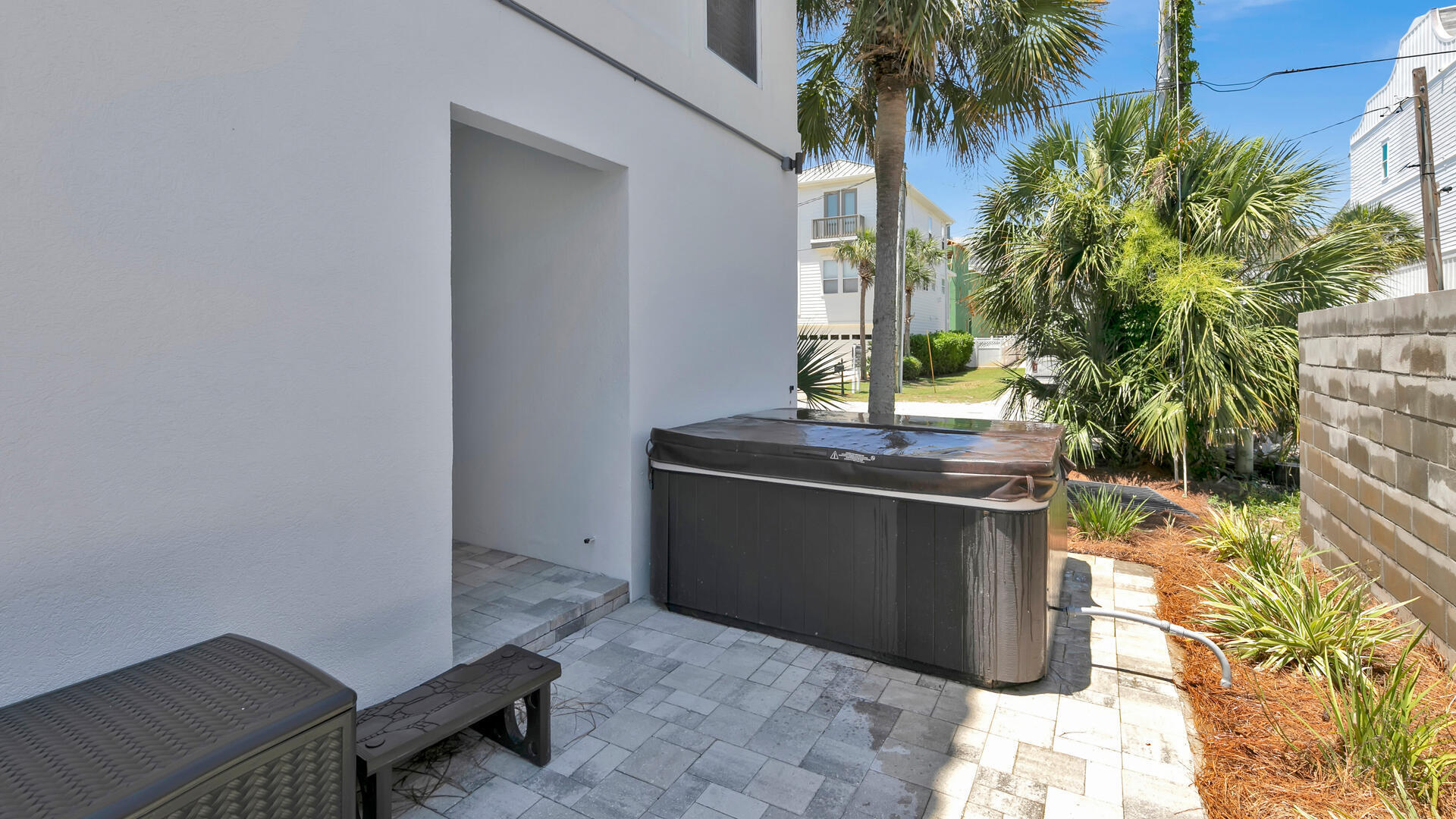 EMERALD DUNES - Residential