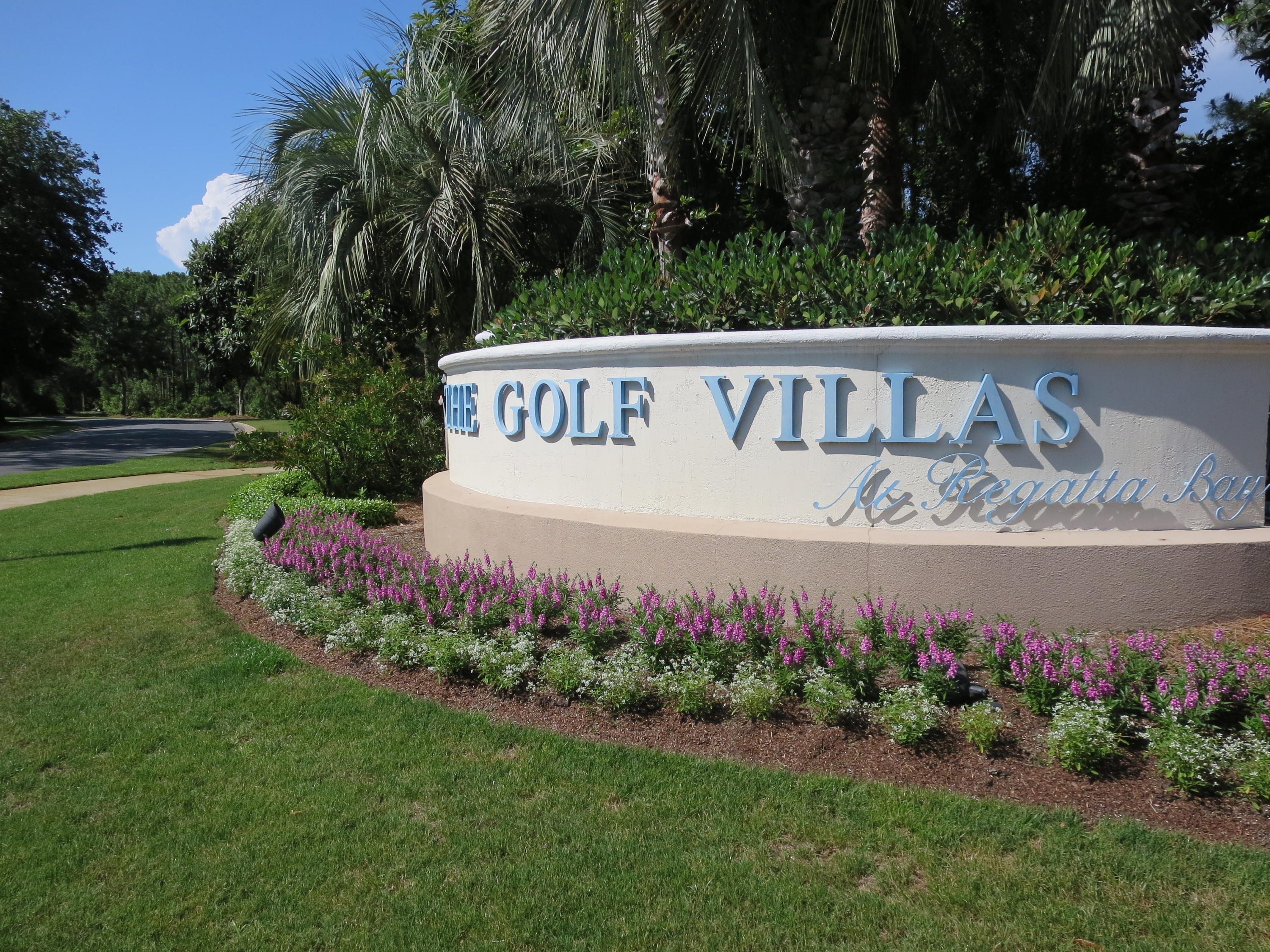 REGATTA BAY GOLF VILLAS - Residential
