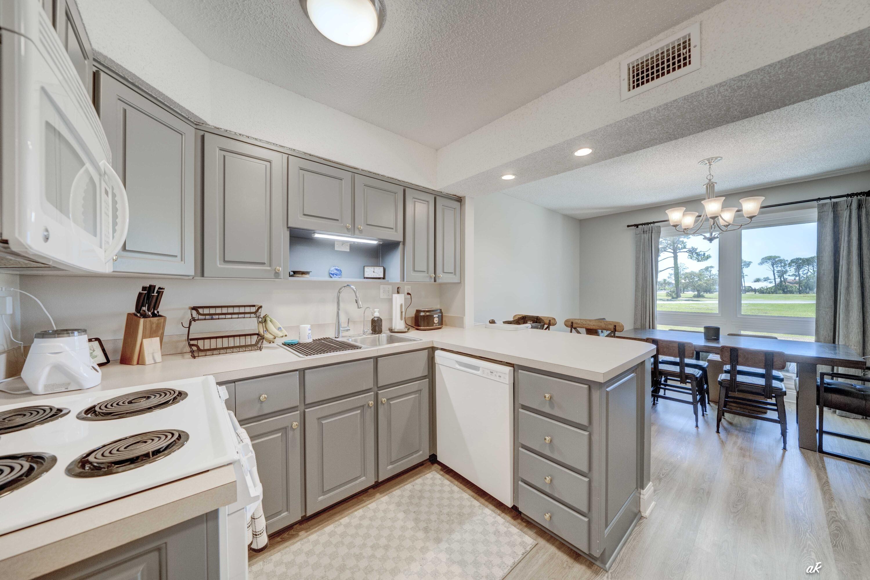 Bay Point Golf Villas - Residential