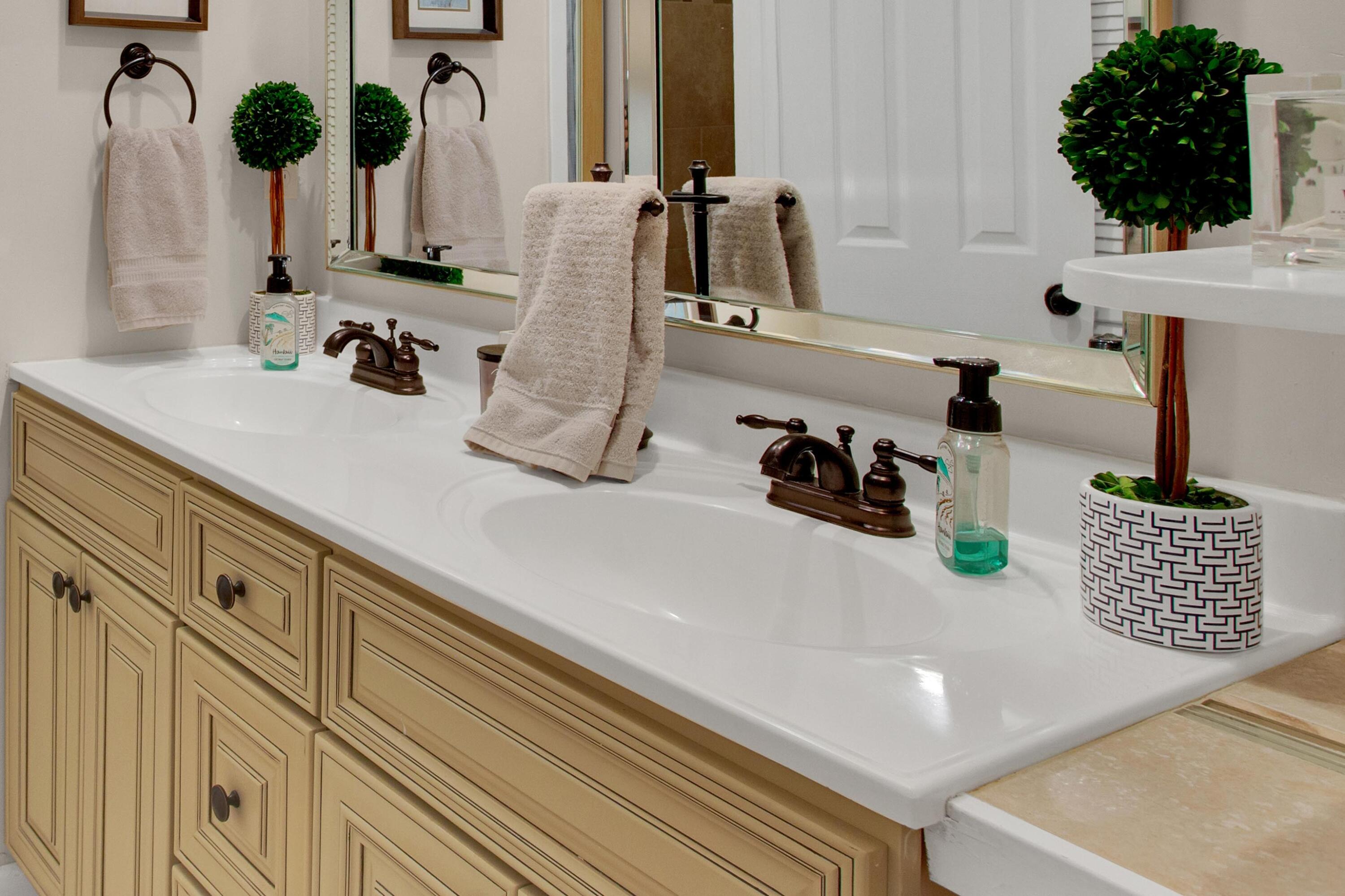 GARDEN VILLAS PH 2 - Residential