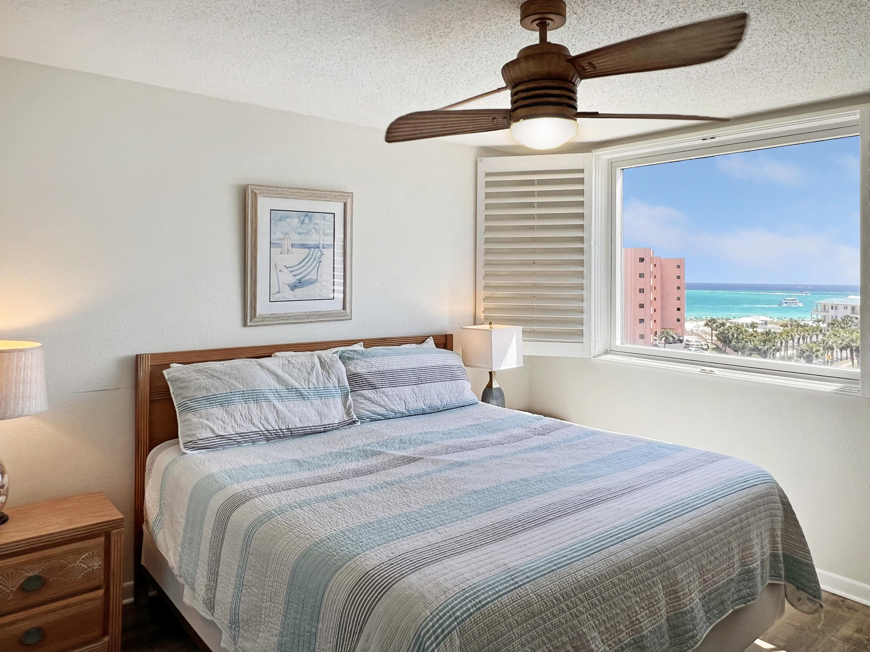 ISLANDER CONDO PH 2 - Residential