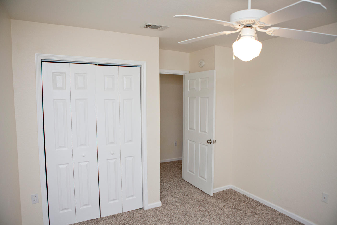 QUAIL LAKE - Residential