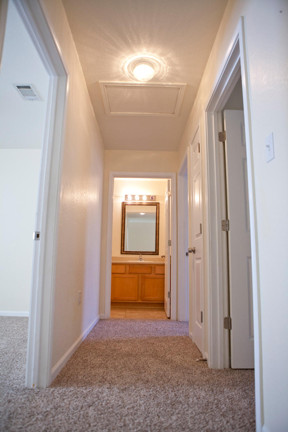 QUAIL LAKE - Residential