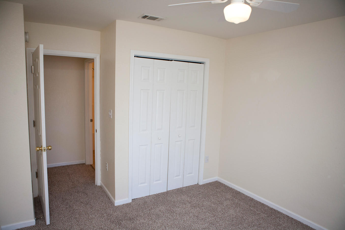 QUAIL LAKE - Residential