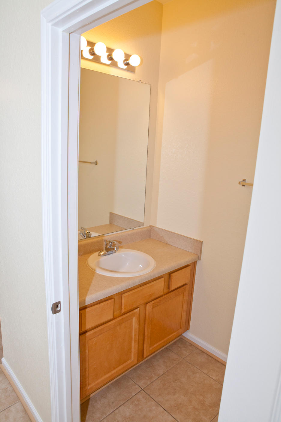 QUAIL LAKE - Residential