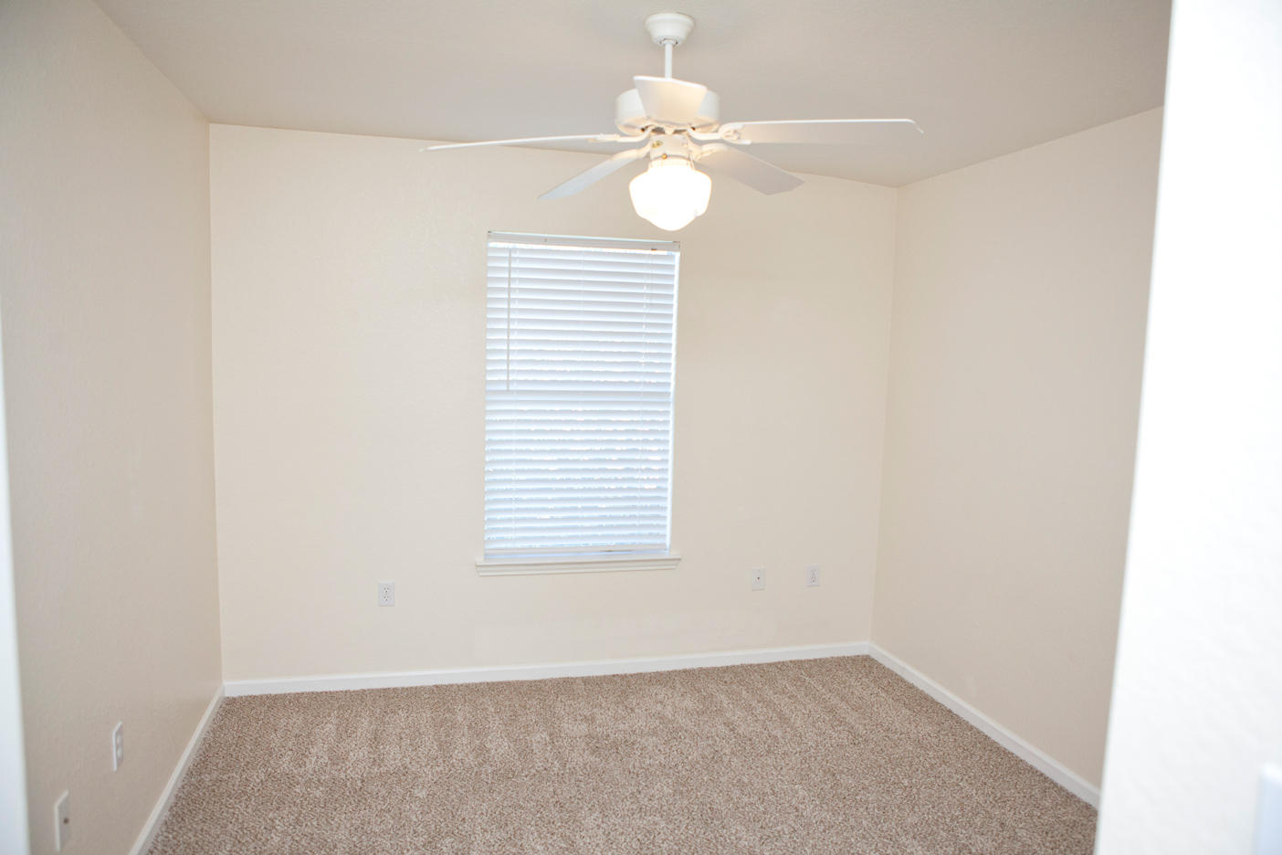 QUAIL LAKE - Residential