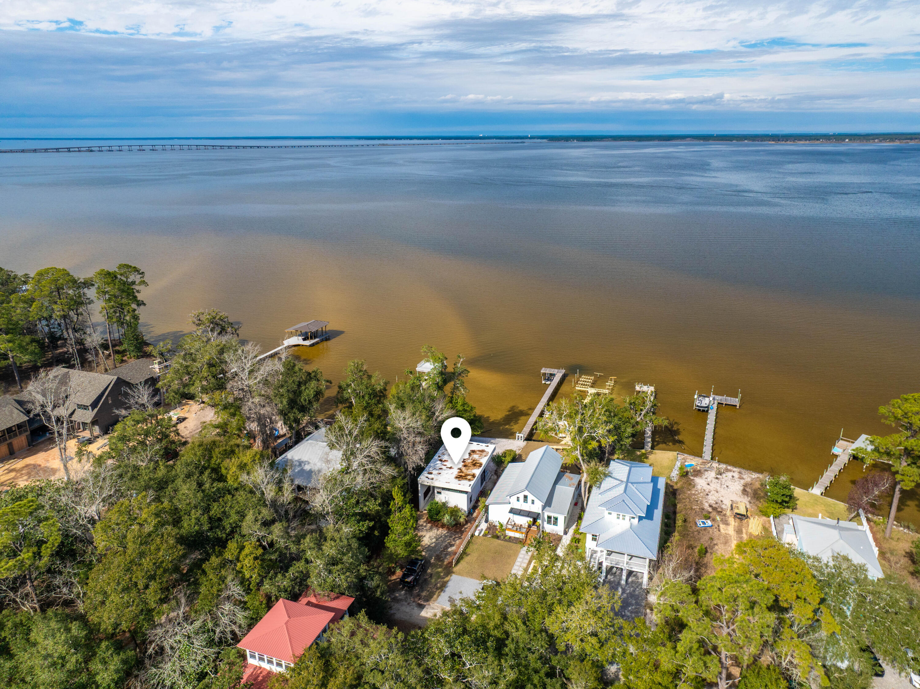 MAGNOLIA BEACH - Residential