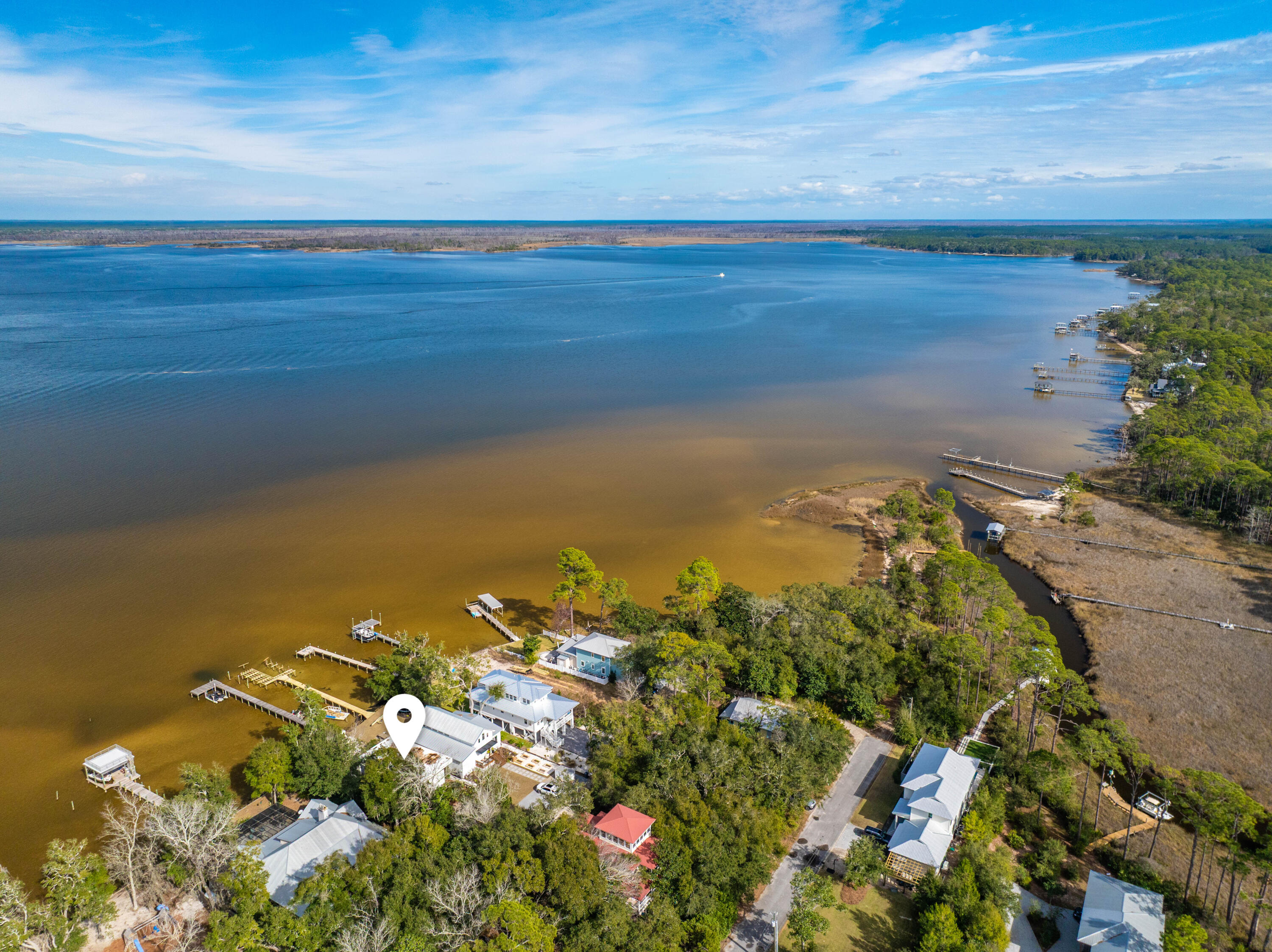 MAGNOLIA BEACH - Residential