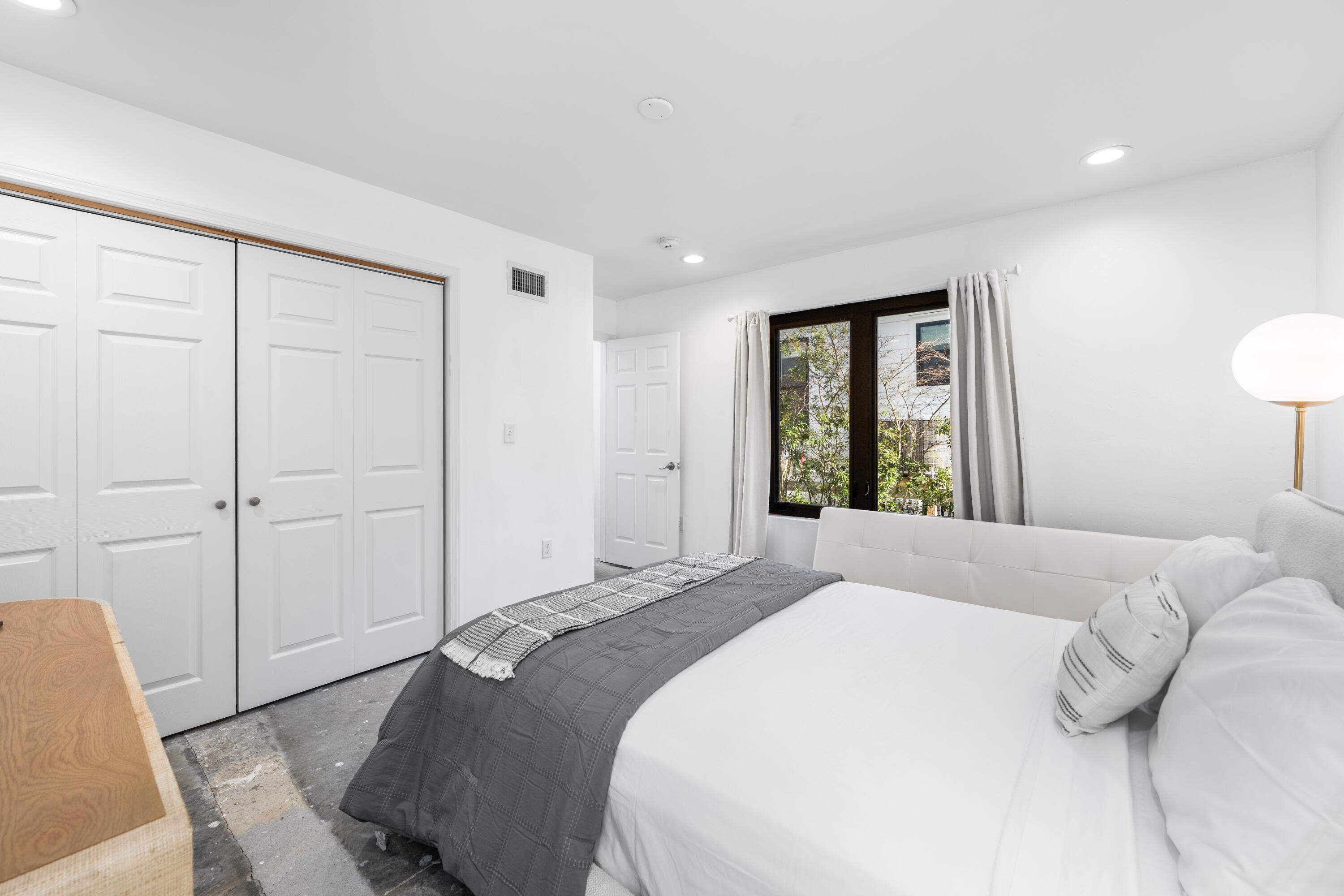 MAGNOLIA BEACH - Residential