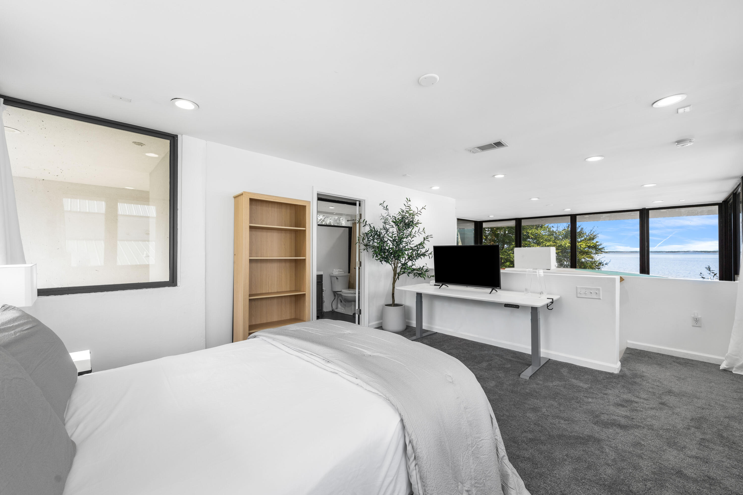 MAGNOLIA BEACH - Residential