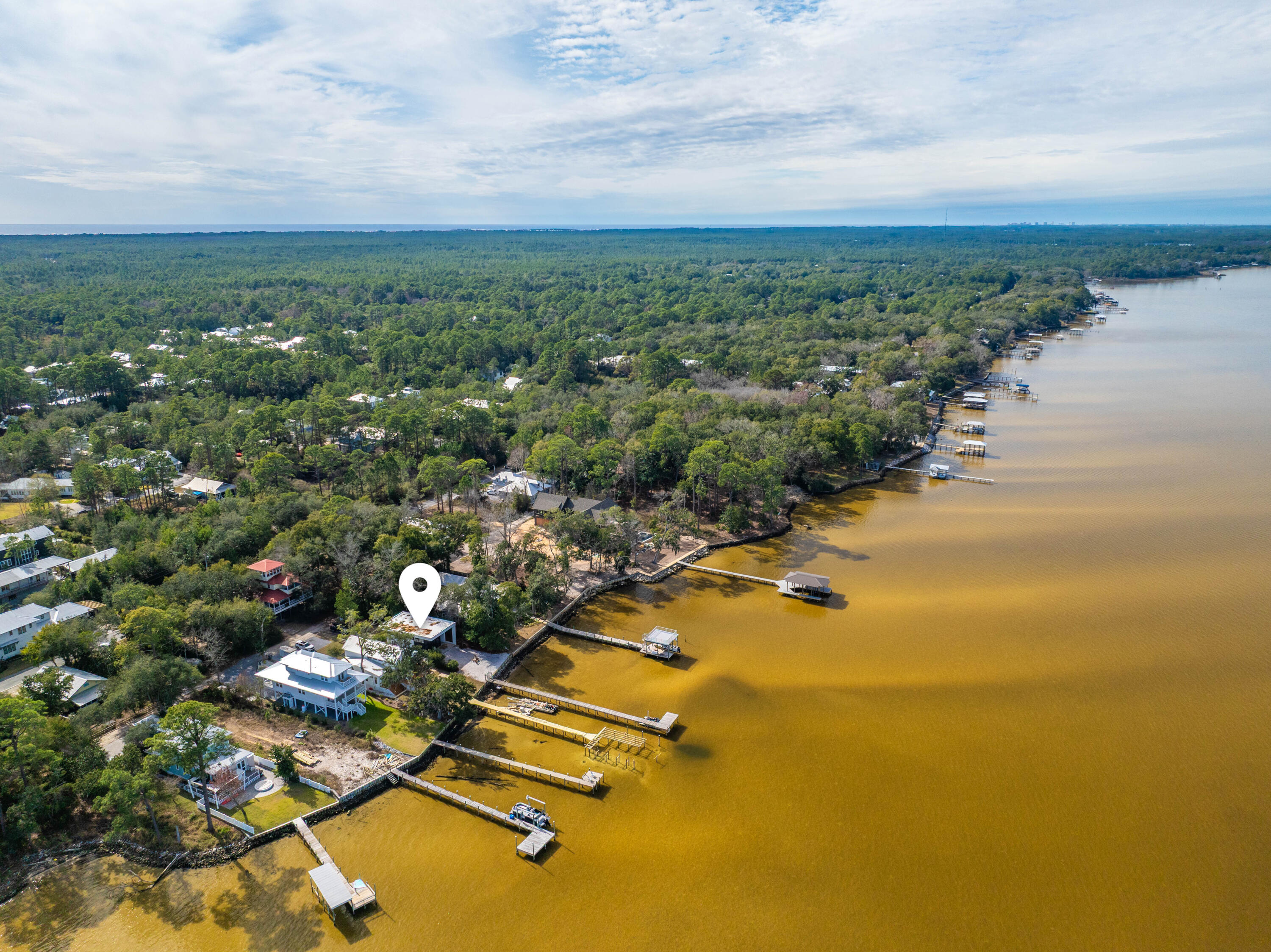MAGNOLIA BEACH - Residential