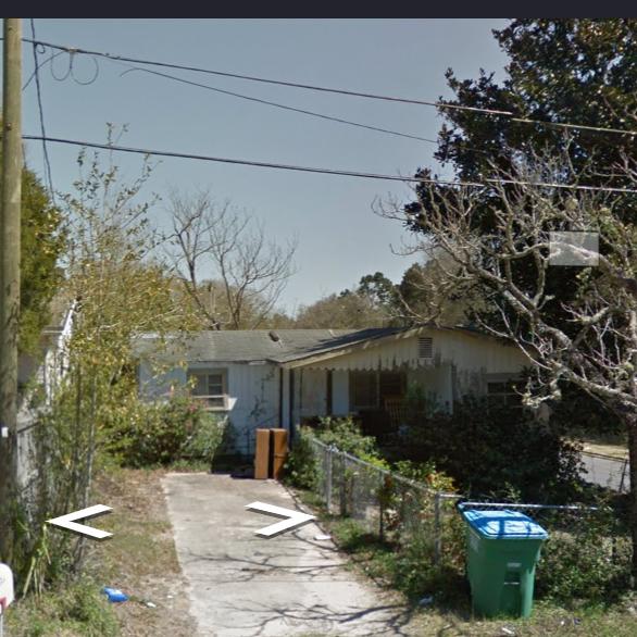 Calling all Investors, handymen and Flippers. This is a 2/1 in Cestview that is ready to go and will go fast so call today to see this property.This is a great chance to fix and flip that is priced right at any ones budget. This has fantastic potential for you next project!