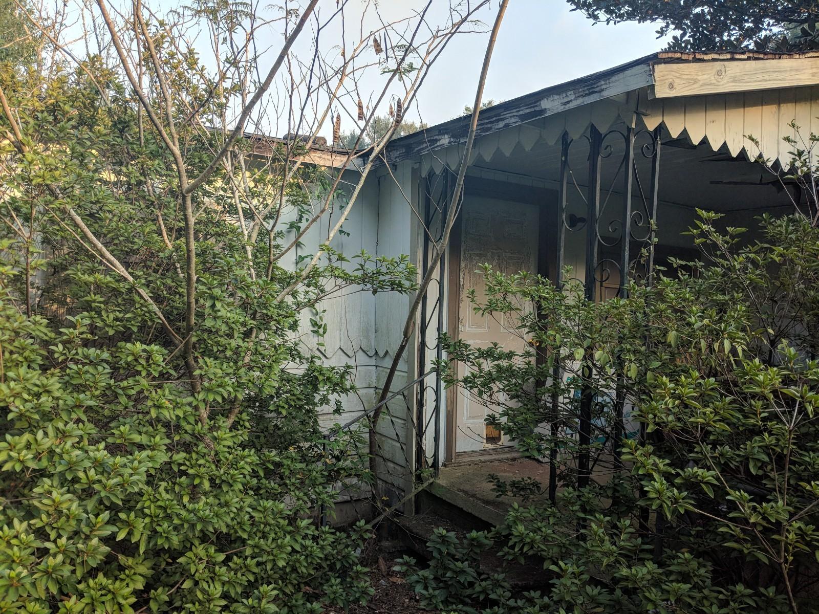CRESTVIEW - Residential