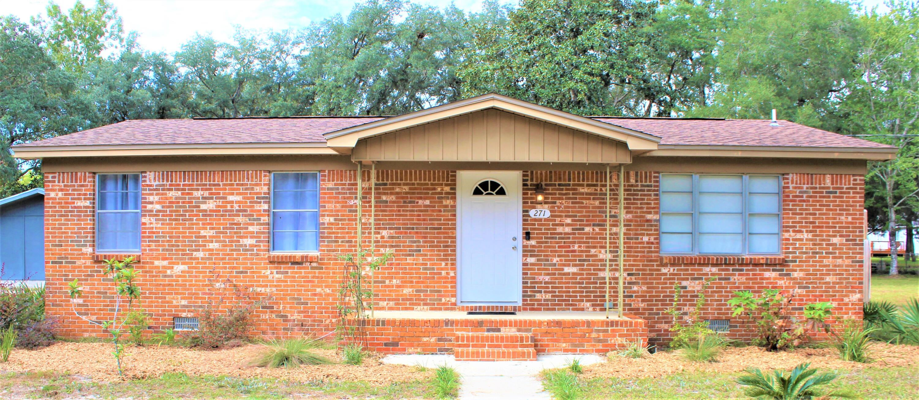 Due to Multiple offers highest/best is due 10/30 at 6pm, sellers to make decision 10/31/@ 10:30am. Charming ranch home offers 3 spacious bedrms & 2 full bathrms. The Livingrm is a cozy space for all. Entertain in the galley style kitchen w/sitting bar. Bar stools & cast iron pans w/rack convey. Enjoy family dinners in dining area or use space for board games & reading. You will have plenty of yard for outdoor entertaining. Mature & well maintained trees throughout w/space for many outdoor ideas! Enjoy the removable above ground pool for the summer or all year round. The workshop is a great addition to this property with so many use possibilities!