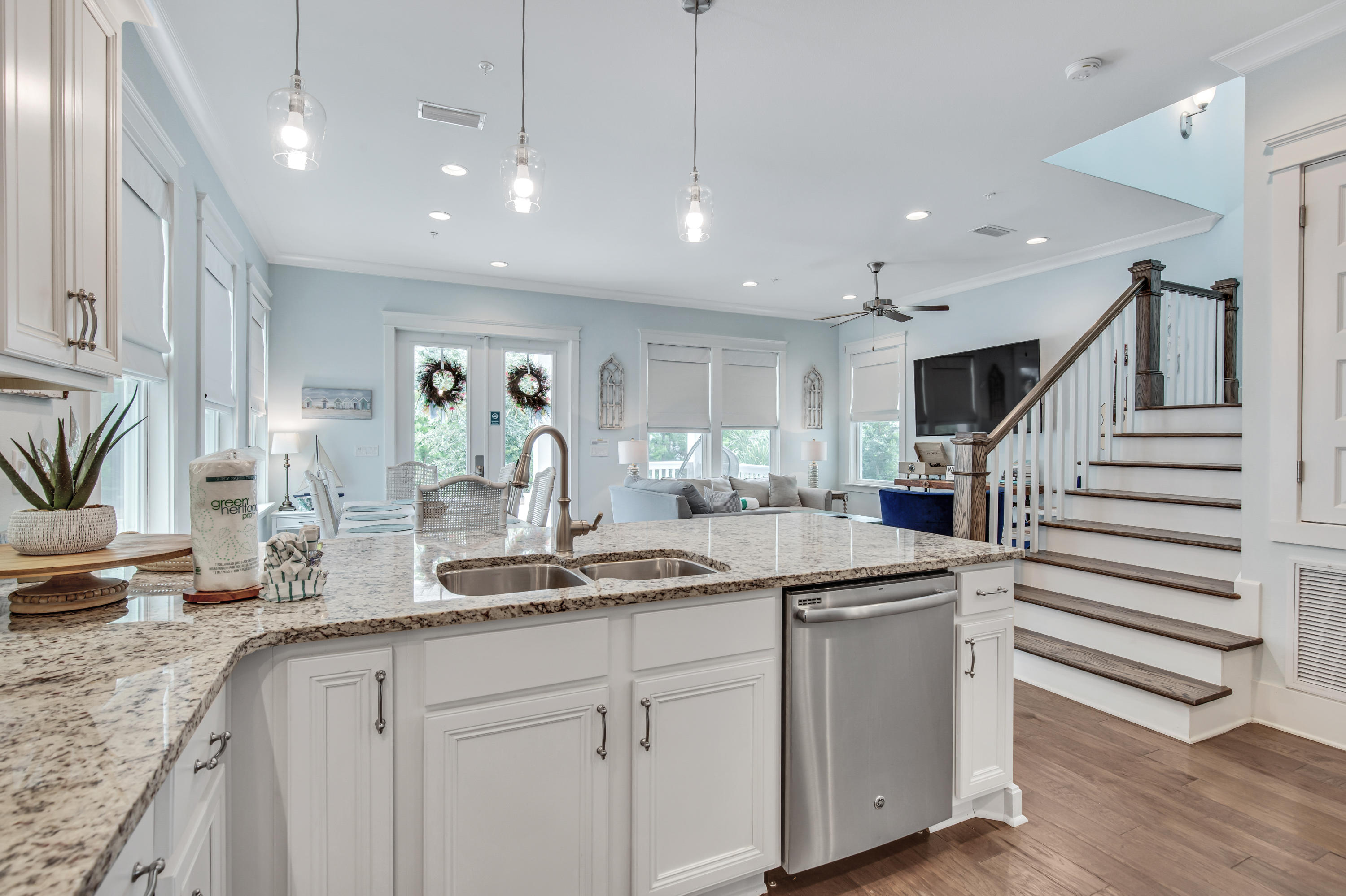 HIGHLAND PARKS - Residential