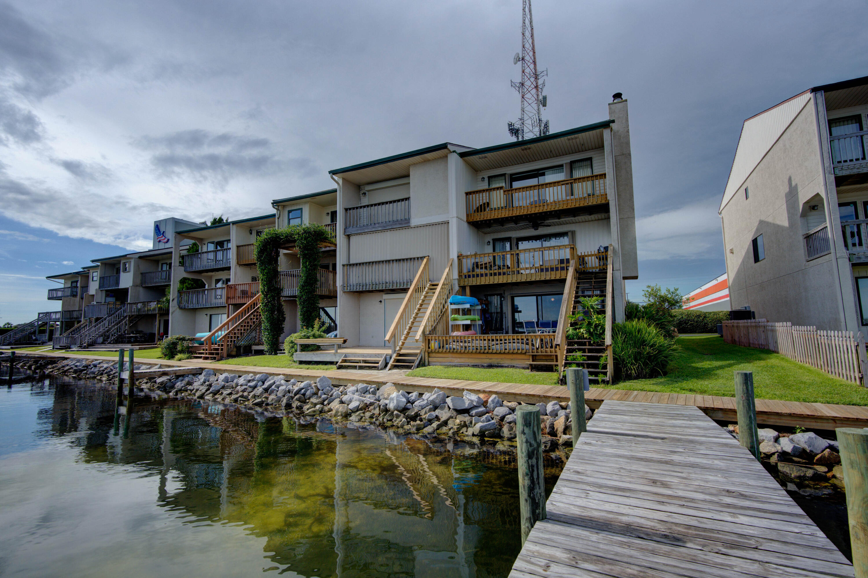Bayou Pines Townhomes - Residential