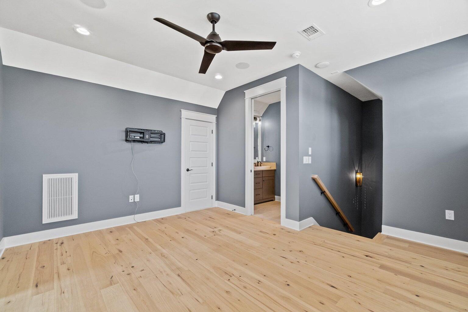 Ridgewalk - Residential