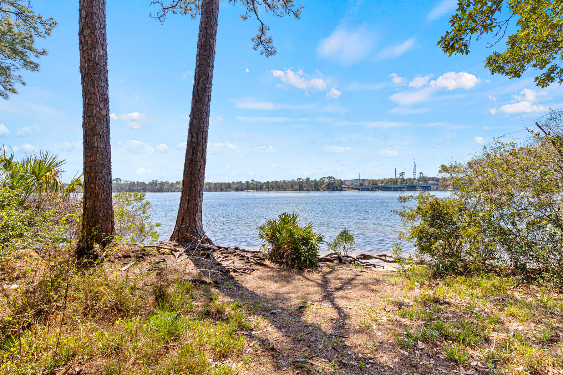 ROCKY BAYOU ESTATES 02 - Residential