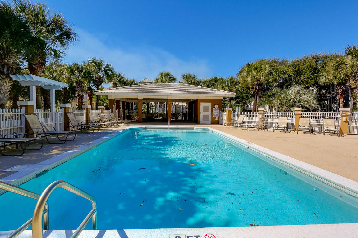 OLD FLORIDA COTTAGES - Residential