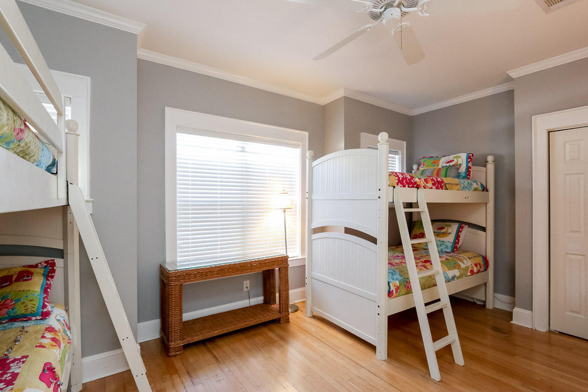 OLD FLORIDA COTTAGES - Residential