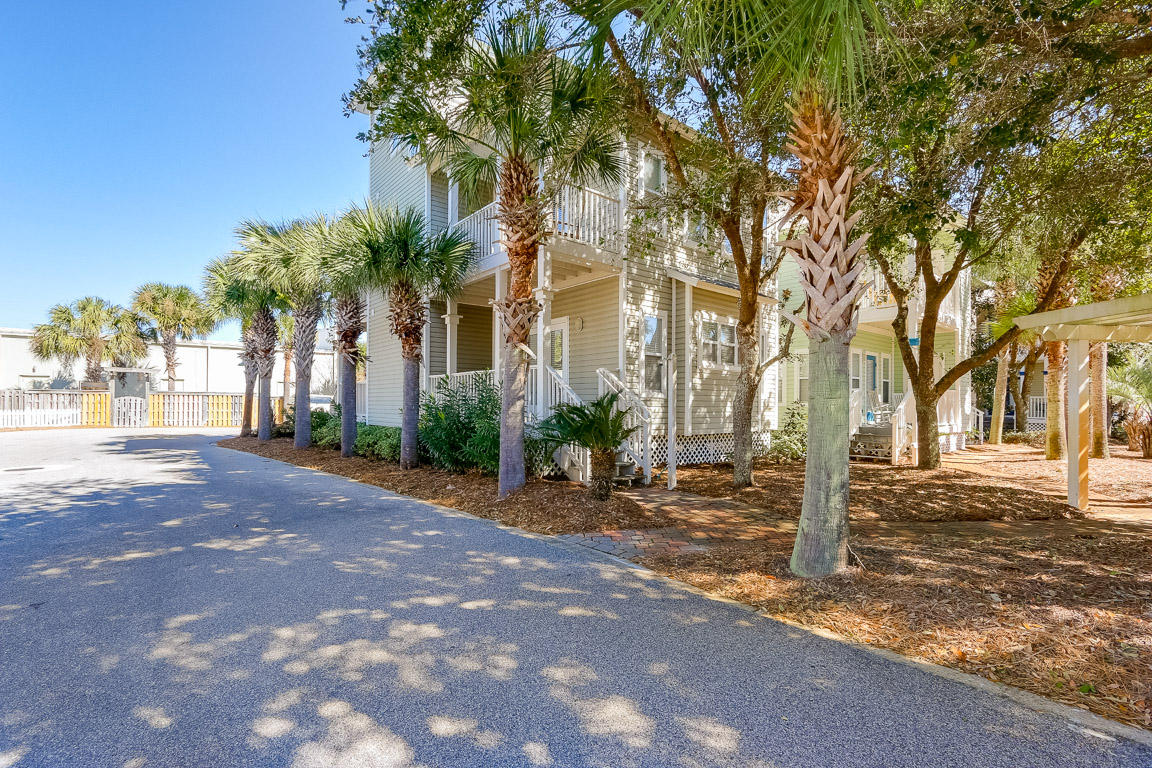OLD FLORIDA COTTAGES - Residential