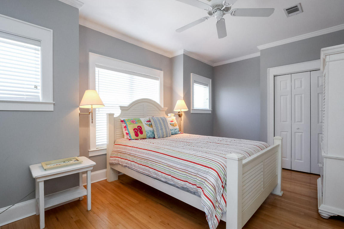 OLD FLORIDA COTTAGES - Residential