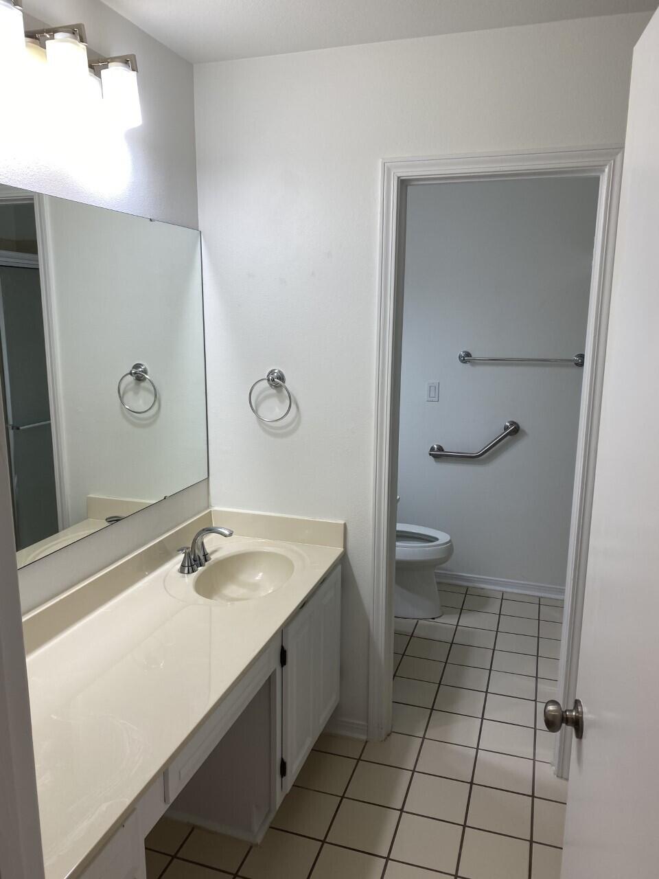 SHADY LANE - Residential Lease